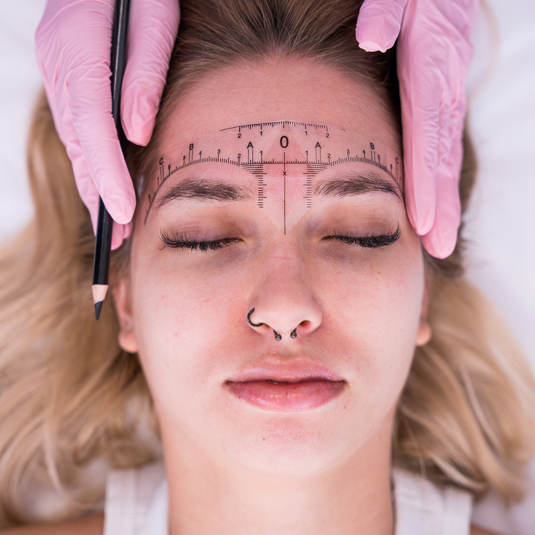 Henna pudrowa z geometrią Visage Studio Dąbrowa Górnicza - Usługi